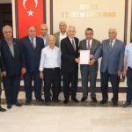 Isparta Ticaret Borsası Ekonomi Kampüsü Hizmet Binası tapusu teslim töreni gerçekleştirildi.